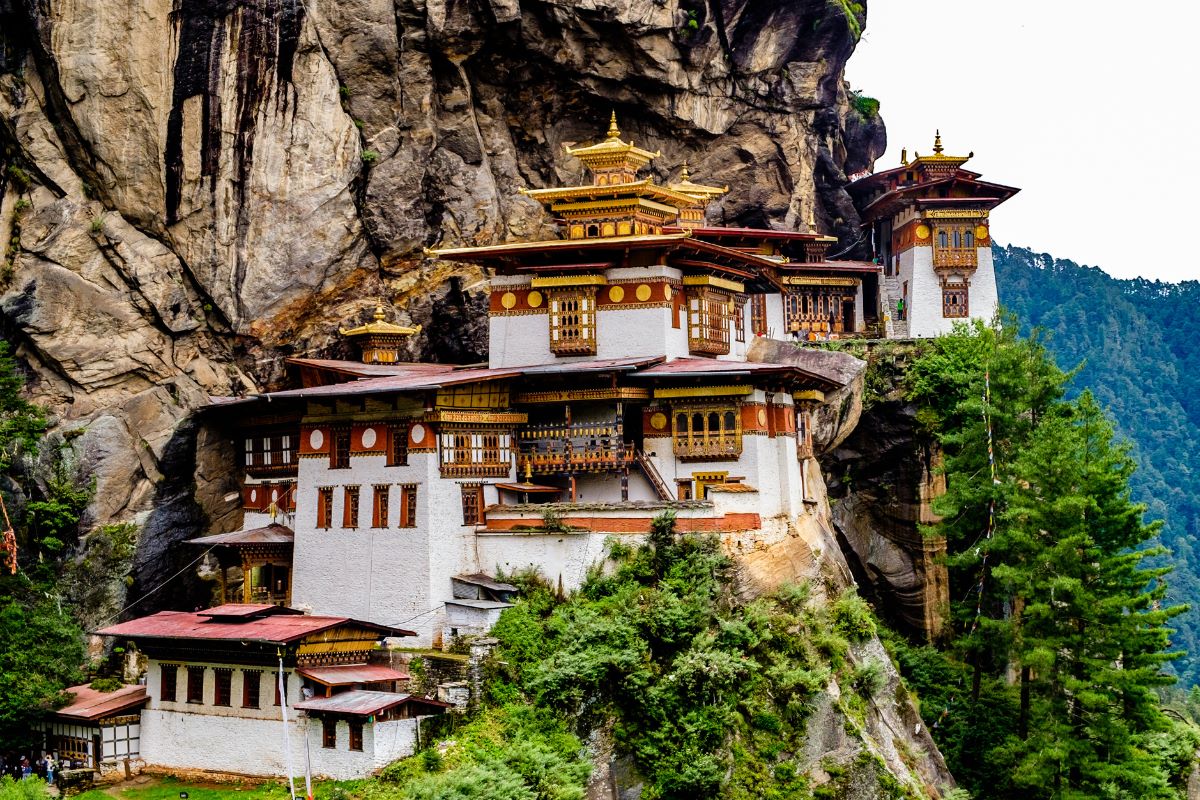 Bhutan-diem-du-lich-noi-tieng-han-che-du-khach